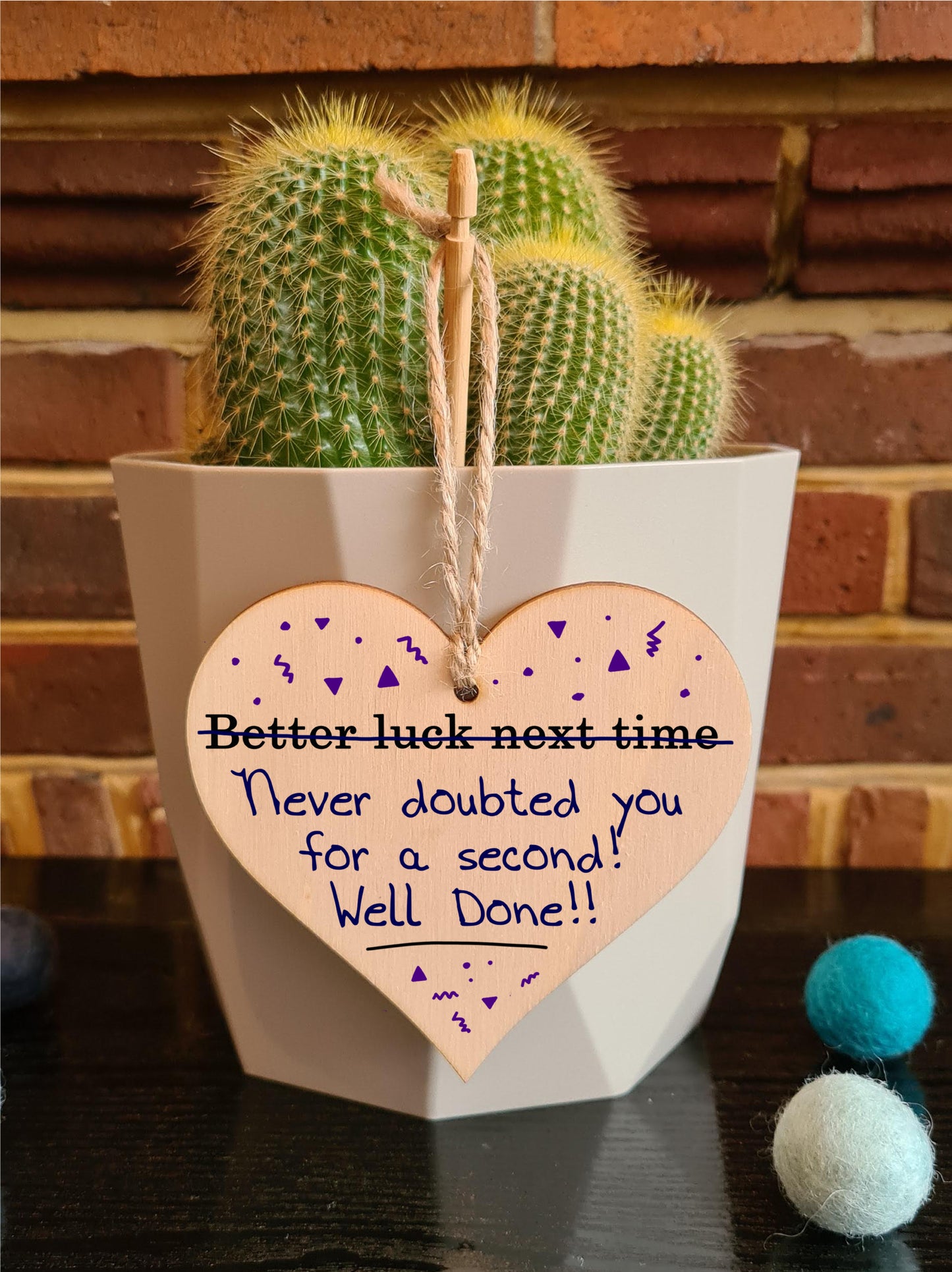 Handmade Wooden Hanging Heart Plaque Gift Novelty Fun Well done on Passing Your Exams Congratulations Graduation Keepsake