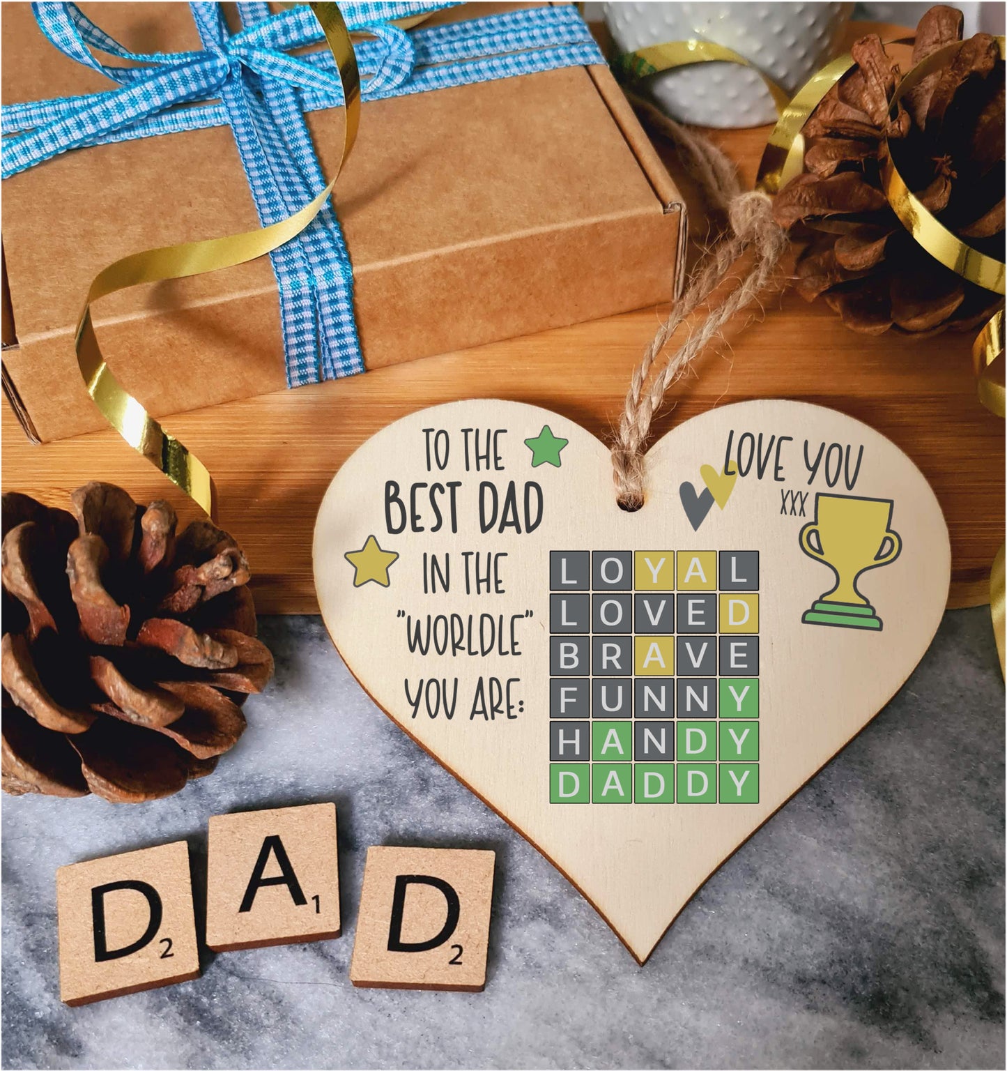 Best Dad in the World Wordle Funny Novelty Hanging Heart Wooden Decoration Gift Father's Day Card Alternative