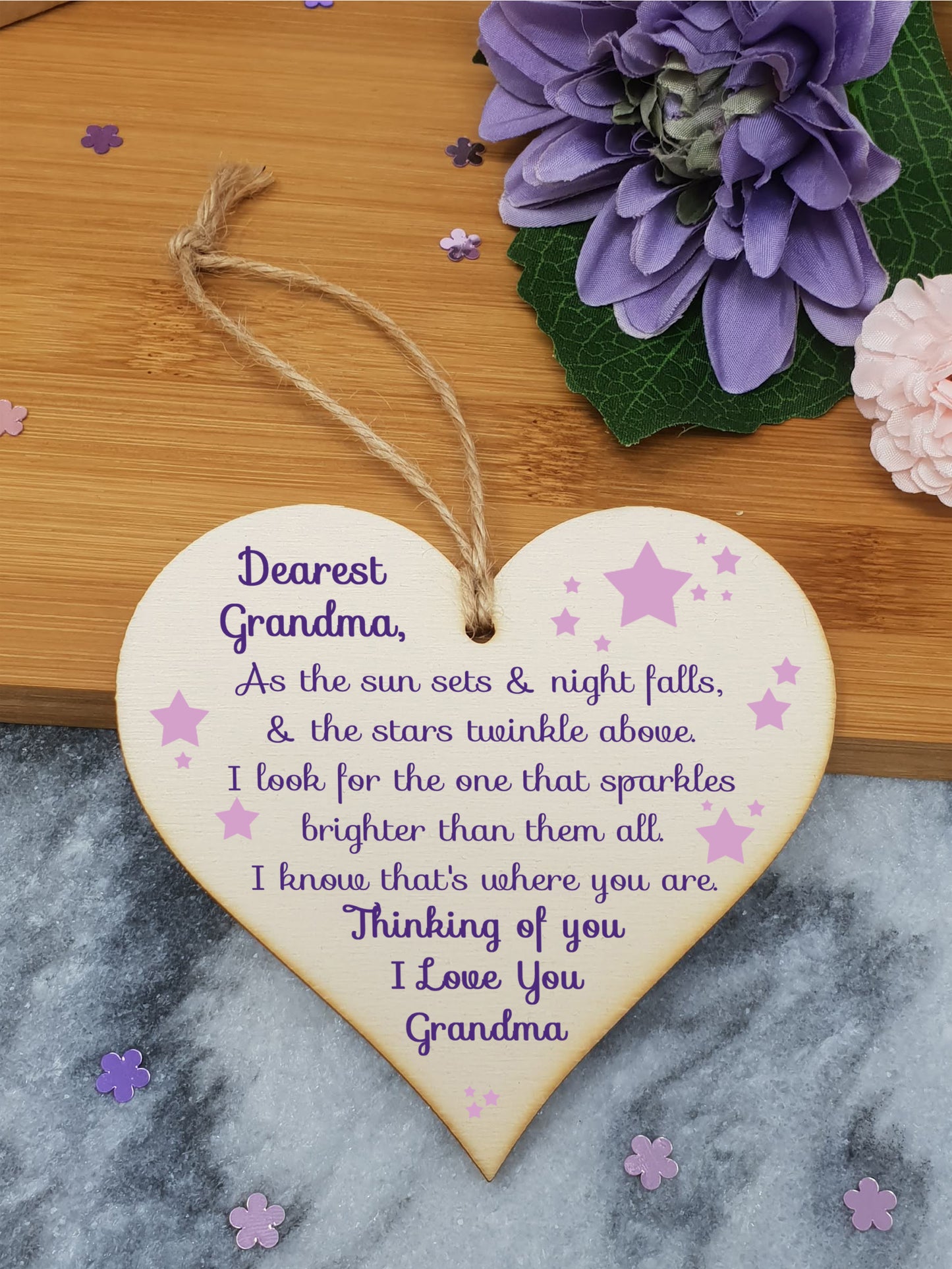 Handmade Wooden Hanging Heart Plaque Gift to remember Grandma Loving Thoughtful Remembrance Keepsake