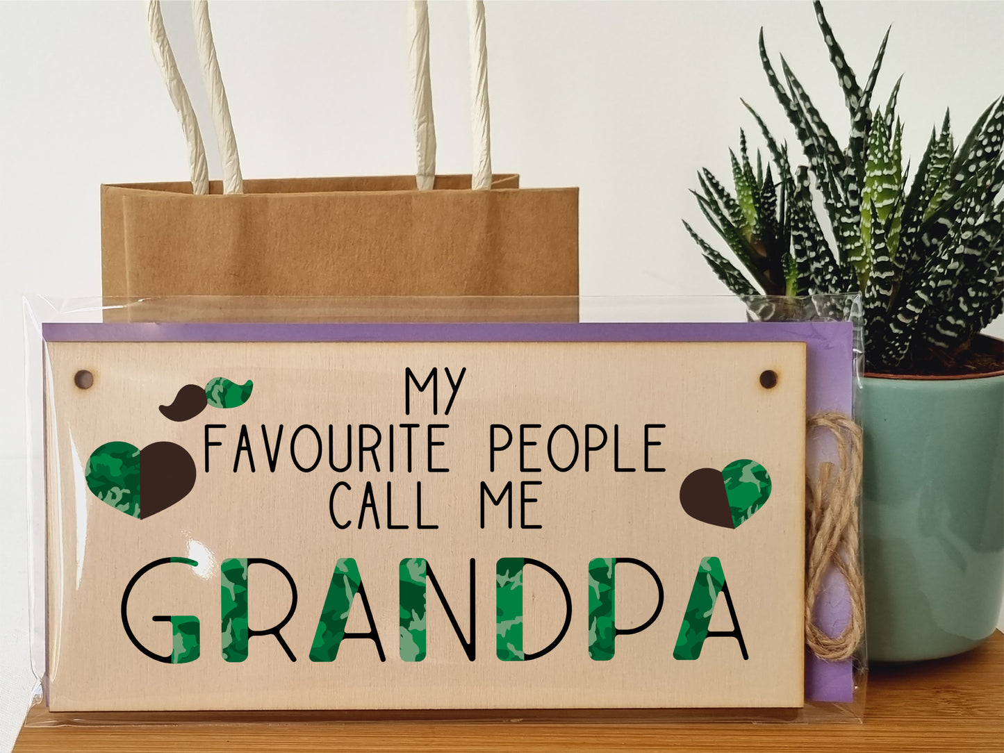 Handmade Wooden Hanging Wall Plaque Favourite People Call Me Grandpa Sentimental Gift Father's Day Man Cave