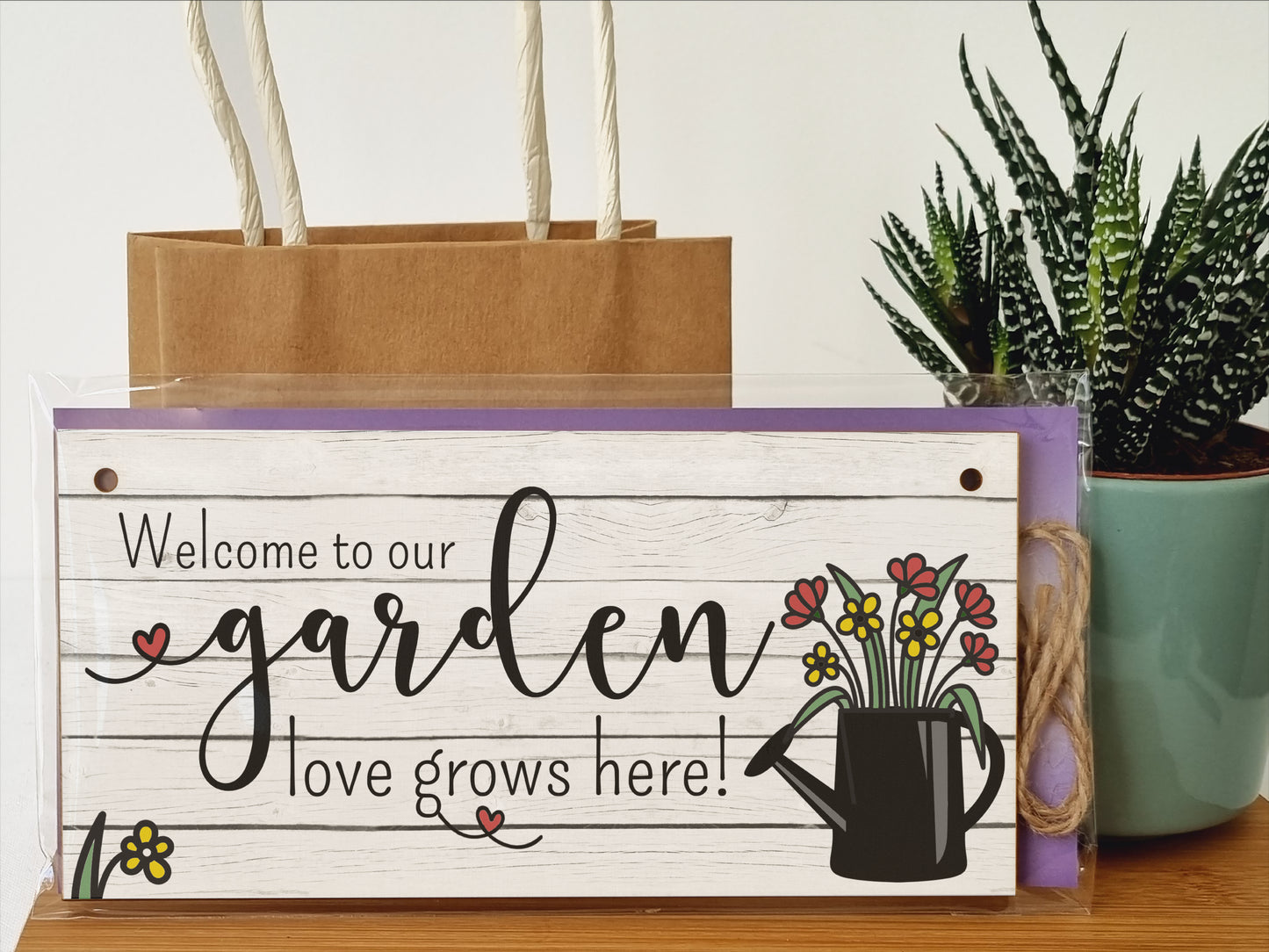 Welcome to Our Garden Love Grows Decorative Rustic Gift Handmade Wooden Plaque Home Décor Hanging Sign Family