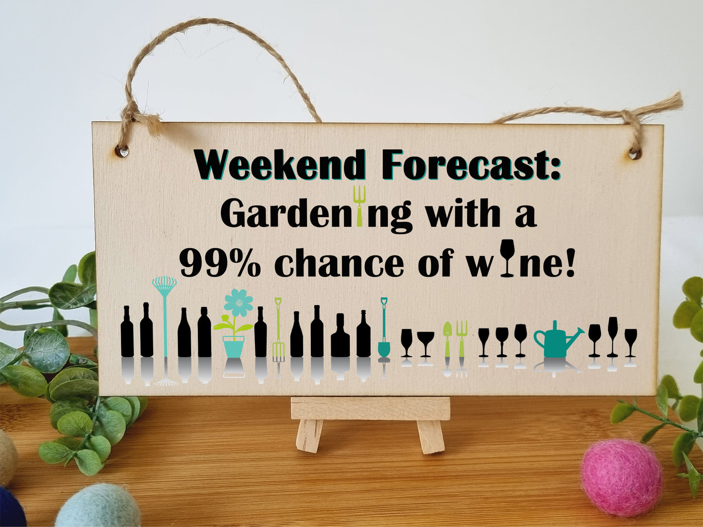 Handmade Wooden Hanging Wall Plaque Weekend Forecast Gardening and Wine Novelty Gift Sign for Gardeners