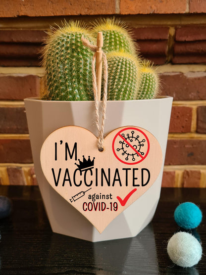 Handmade Wooden Hanging Heart Plaque Gift I'm vaccinated against COVID-19 Vaccine Celebration Gift Car Mirror Hanger Badge Alternative