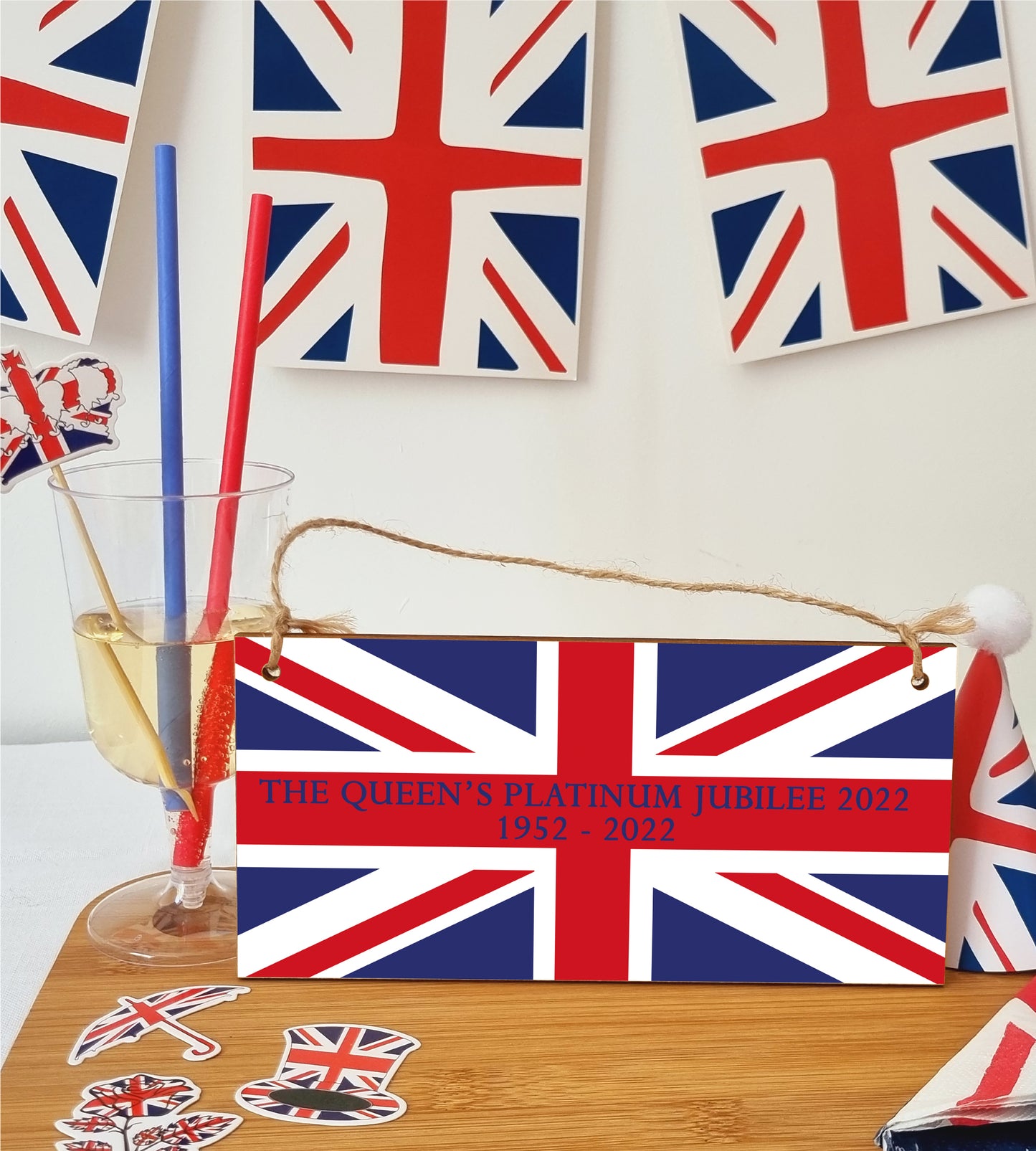 Handmade Wooden Hanging Wall Plaque Celebrate 70 Years Queen's Platinum Jubilee 2022 Union Jack Decorative Memorabilia Street Party