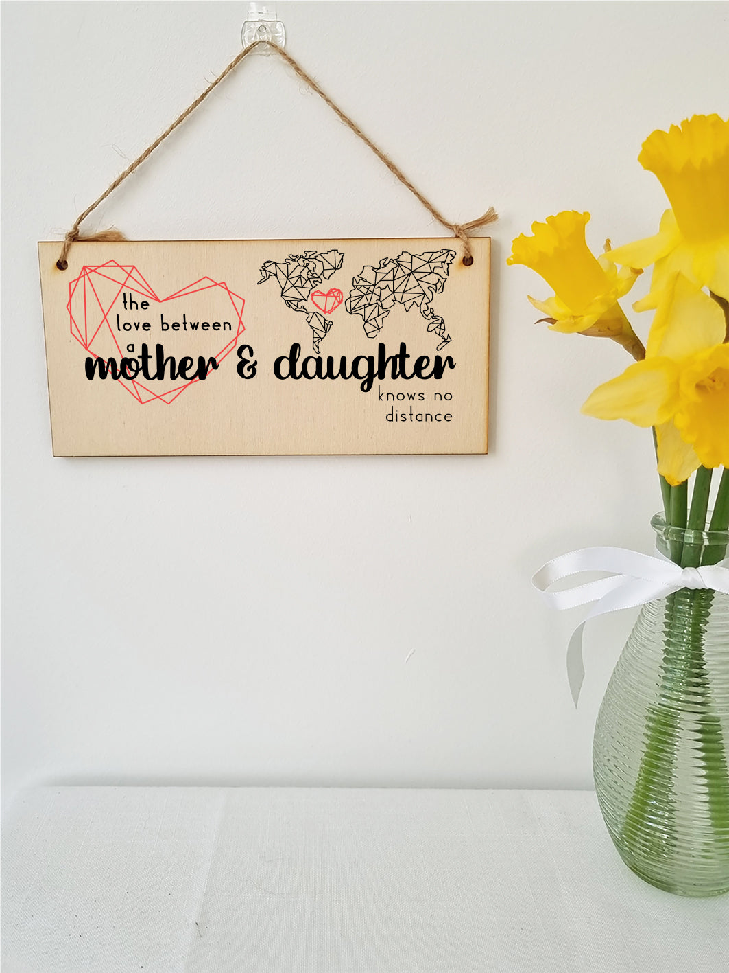 Handmade Wooden Hanging Wall Plaque Love Between Mother and Daughter Knows No Distance Mum Gift Sign Mother's Days