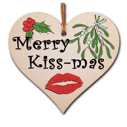 Handmade Christmas Hanging Wooden Heart Plaque Decoration Gift Merry Kiss-mas perfect for your Boyfriend or Girlfriend Romantic festive bauble or tag