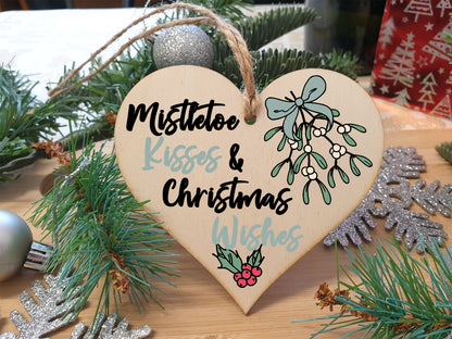 Handmade Christmas Hanging Wooden Heart Plaque Decoration Gift or Tag Mistletoe Kisses perfect for your Boyfriend or Girlfriend Romantic festive bauble