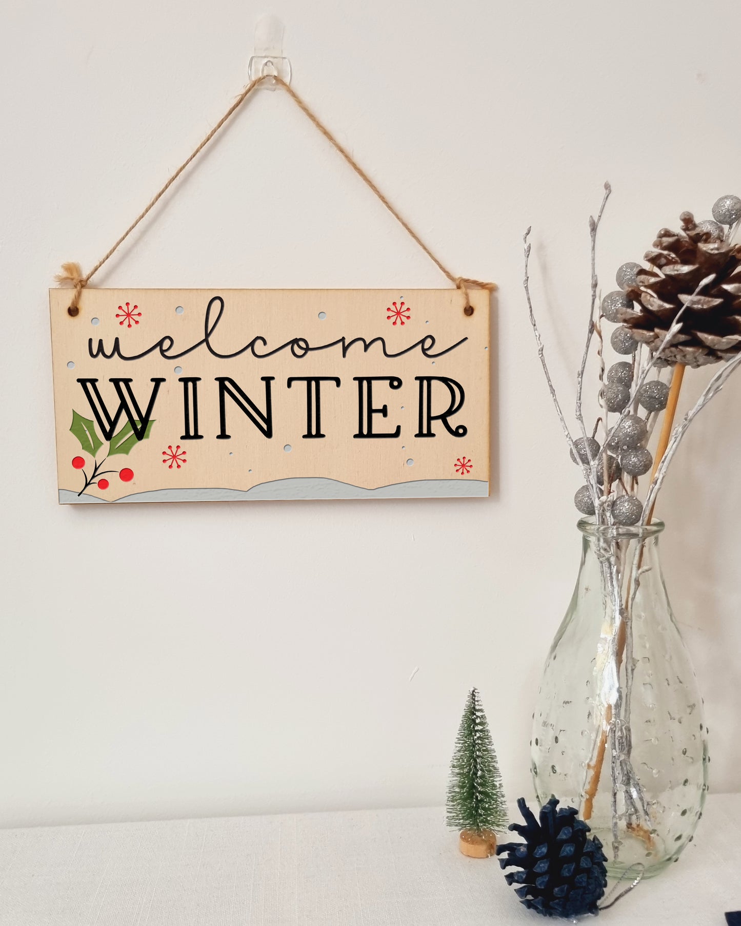 welcome winter Decorative Christmas Sign Seasonal Snowy Scene Handmade Wooden Hanging Wall Plaque Gift