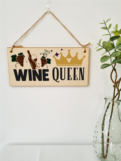 Wine Queen Funny Novelty Handmade Wooden Hanging Wall Plaque Great Friendship Gift Home Bar Sign Decoration