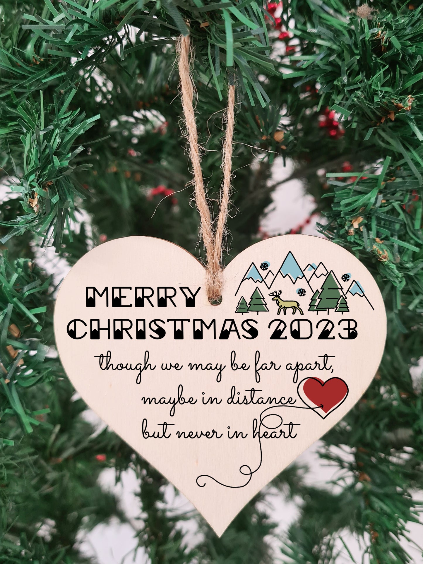 Handmade Wooden Hanging Heart Plaque Christmas Tree Bauble Though We May Be Far Apart 2022 Card Alternative Long Distance Family Friends